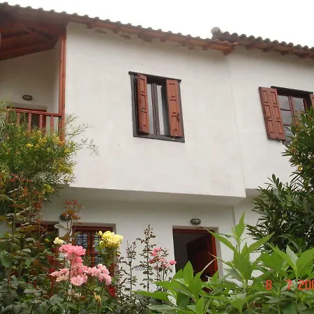 Dina Studio Apartman *